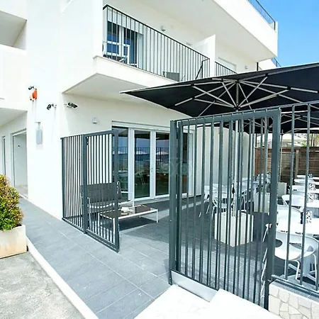 Gg77 La トッレ・ラピッロ