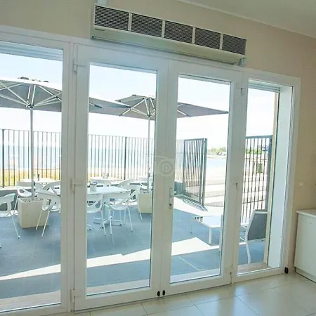 ホテル Gg77 La 4*