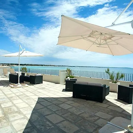 Hotell Gg77 La